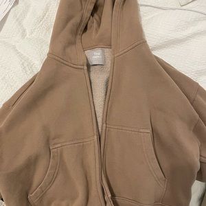 Cropped aritzia hoodie- Gd sand bluff color